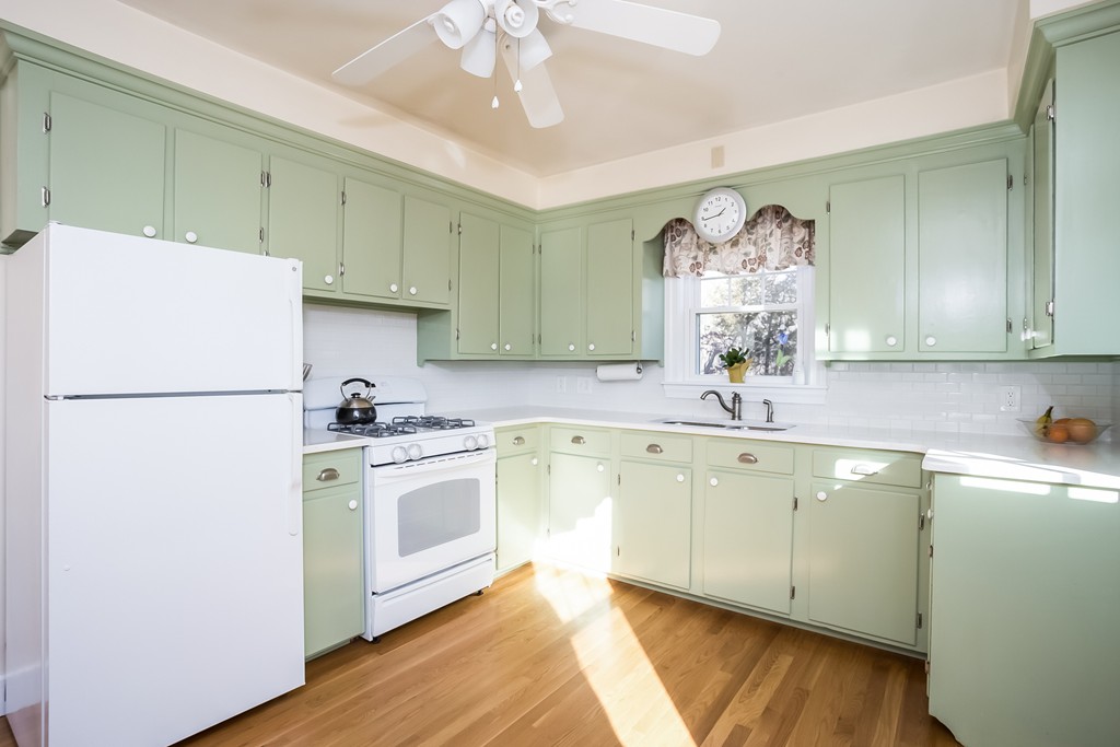 75 Davis Road Westport, MA 02790 - Photo 11 of 25 Gallery Image 11