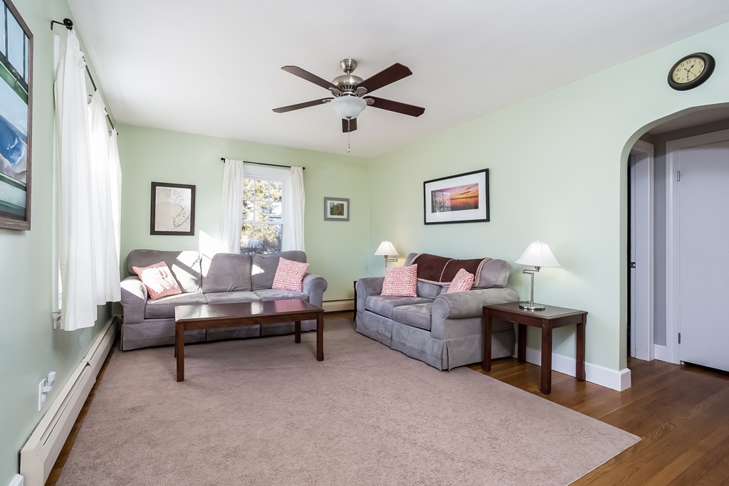 75 Davis Road Westport, MA 02790 - Photo 4 of 25 Gallery Image 4
