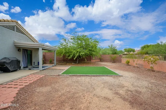 $325,000 | 993 South 239th Drive, Buckeye, AZ 85326