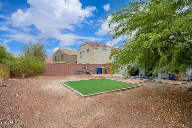 $325,000 | 993 South 239th Drive, Buckeye, AZ 85326