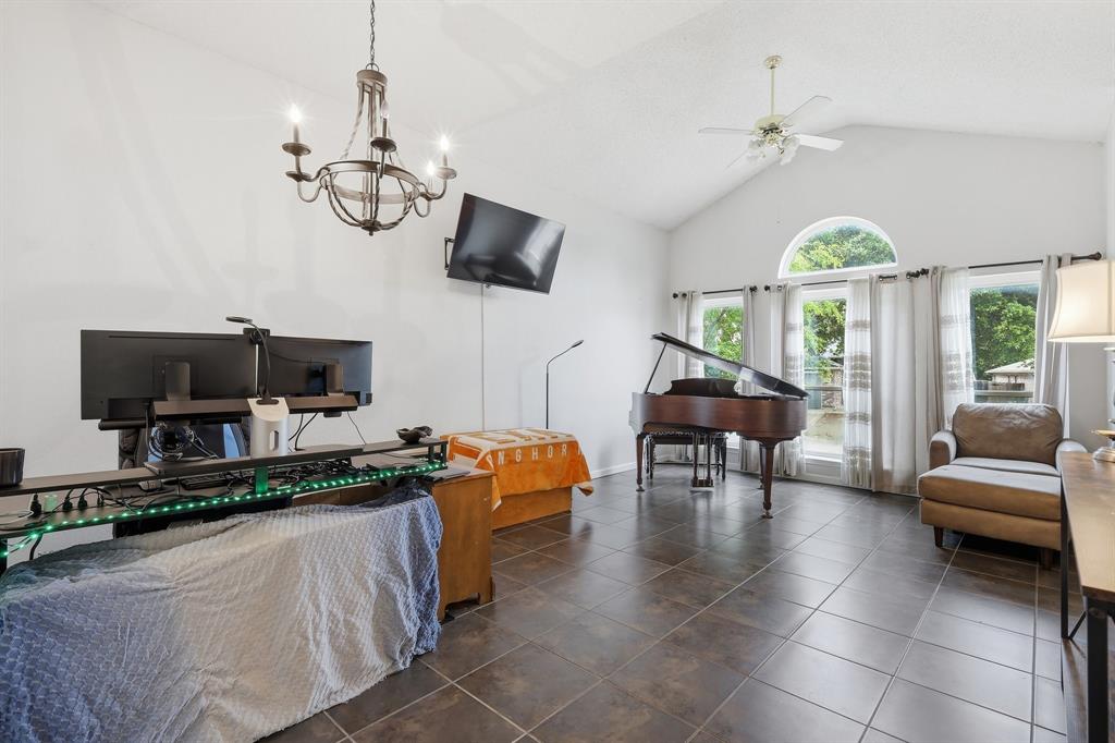 4217 Broken Arrow Road Fort Worth, TX 76137 - Photo 9 of 40