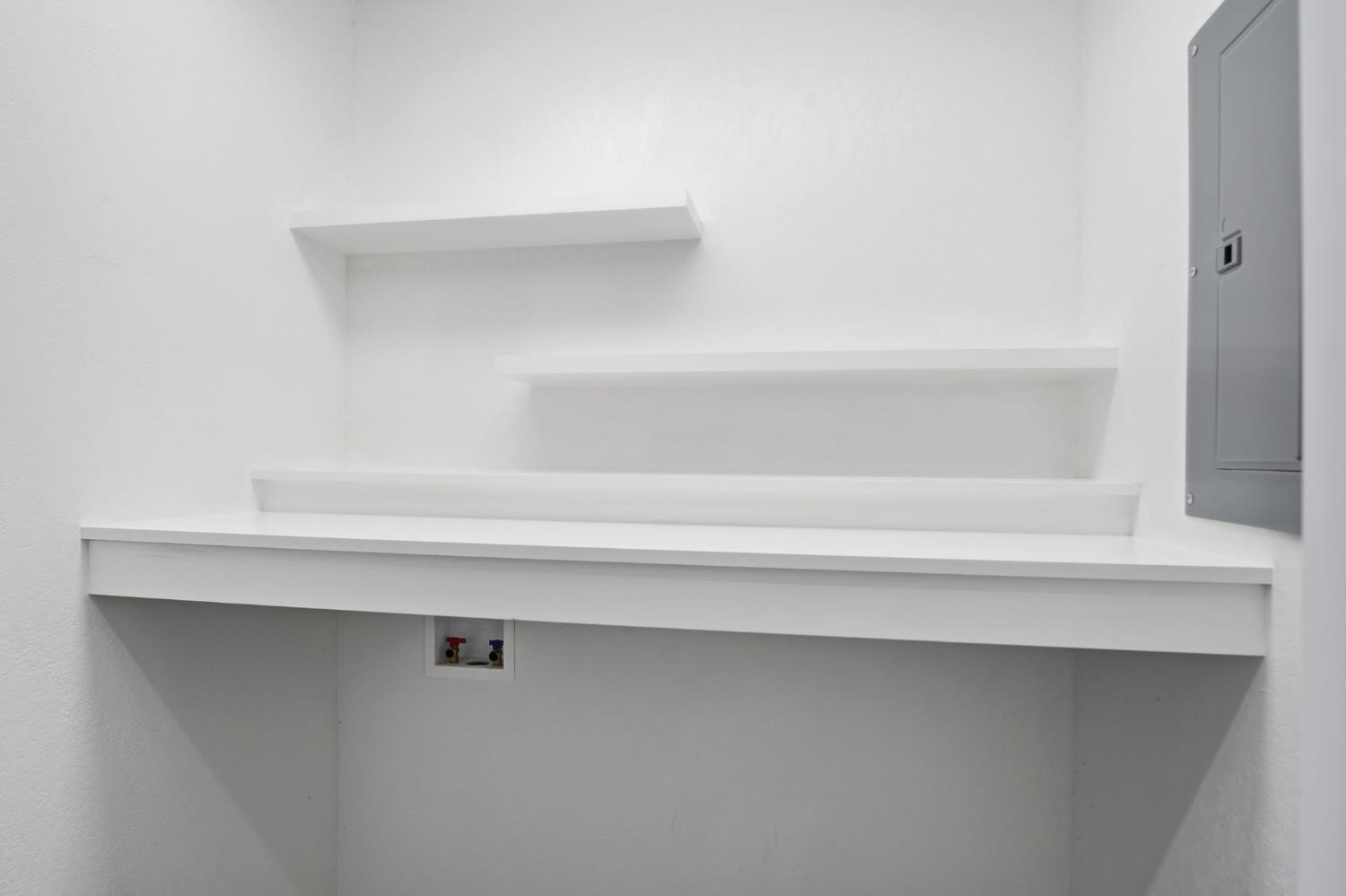 752 Mitchell Avenue Turlock, CA 95380 - Photo 19 of 29 Laundry Room