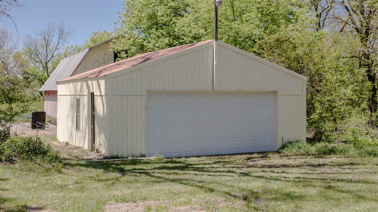 6199 Queen Road Plymouth, IN 46563 - Photo 3 of 23 Gallery Image 3