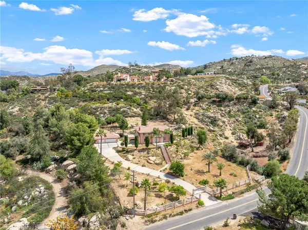 $999,500 | 28368 Rawlings Road, Hemet, CA 92544