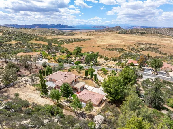 $999,500 | 28368 Rawlings Road, Hemet, CA 92544