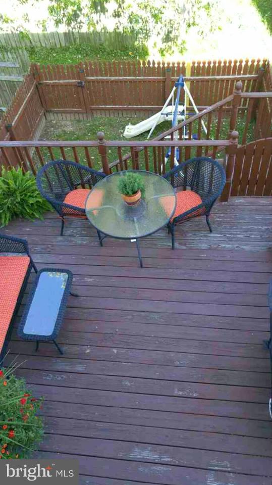 637 Nollmeyer Road Baltimore, MD 21220 - Photo 12 of 28 Exterior (Rear)