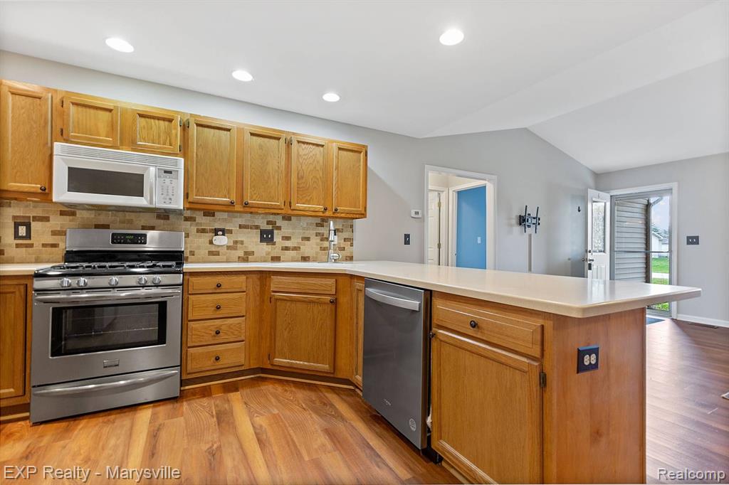 4146 Neuman Road St. Clair, MI 48079 - Photo 5 of 32