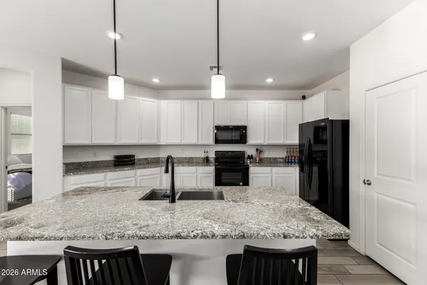 $469,990 | 7910 North 82nd Lane, Glendale, AZ 85303