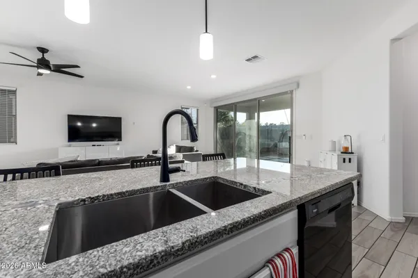 $469,990 | 7910 North 82nd Lane, Glendale, AZ 85303