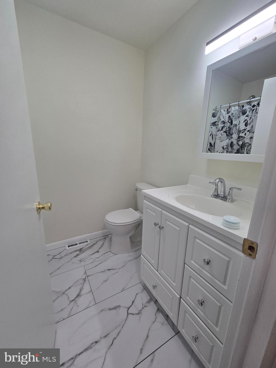 20408 Old York Road White Hall, MD 21161 - Photo 10 of 30 Bathroom