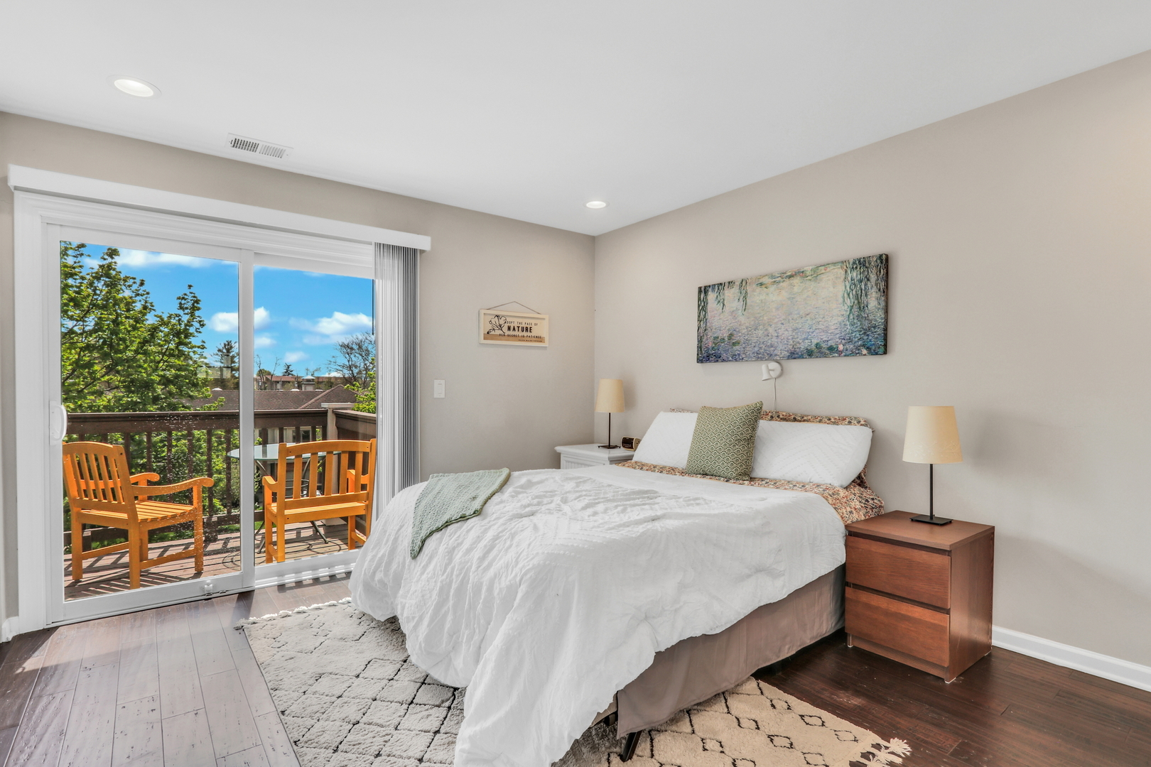 104 East Winchester Road, Unit E Libertyville, IL 60048 - Photo 14 of 23 a bedroom with a large bed and a window