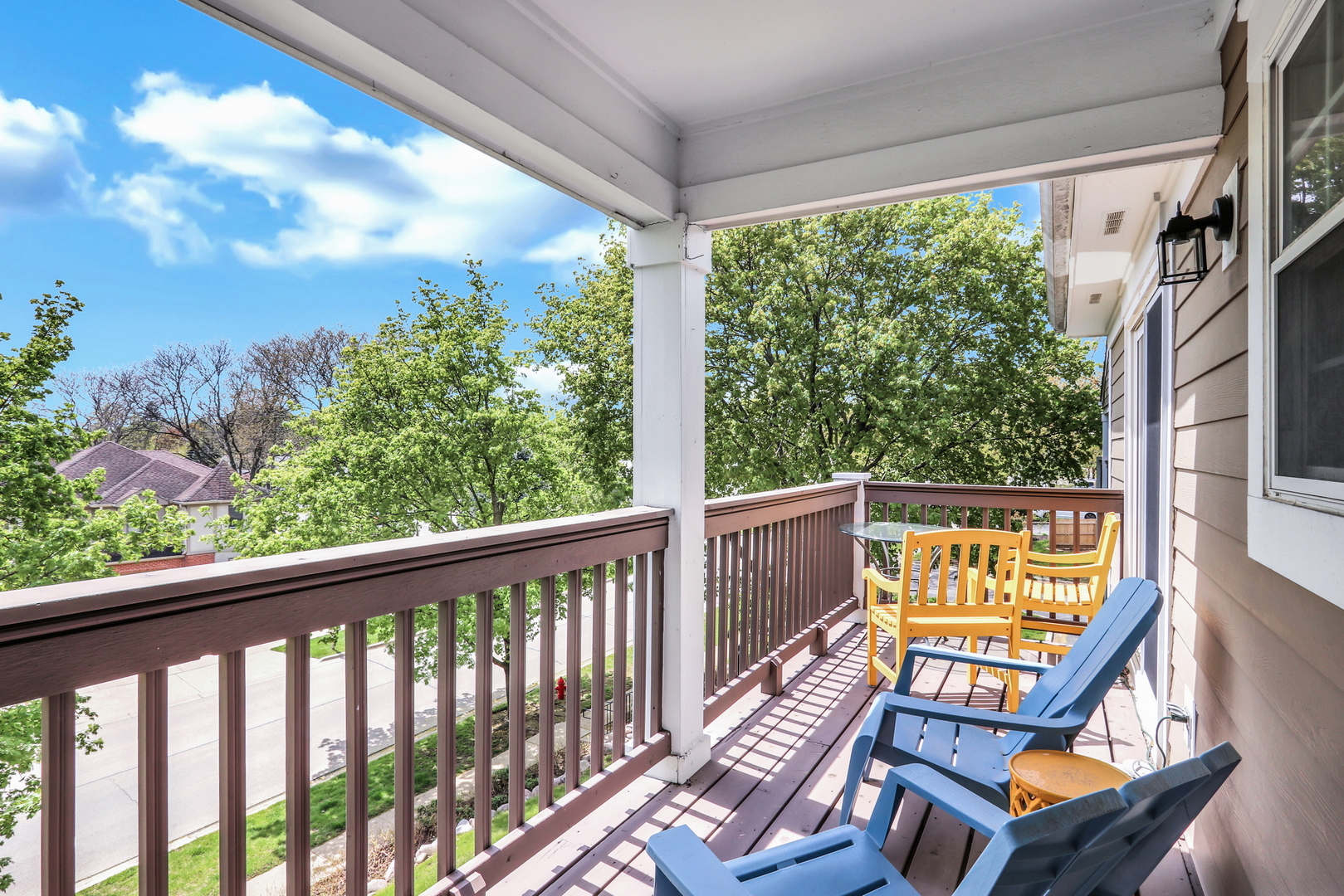 104 East Winchester Road, Unit E Libertyville, IL 60048 - Photo 17 of 23 a view of a two chair in the balcony