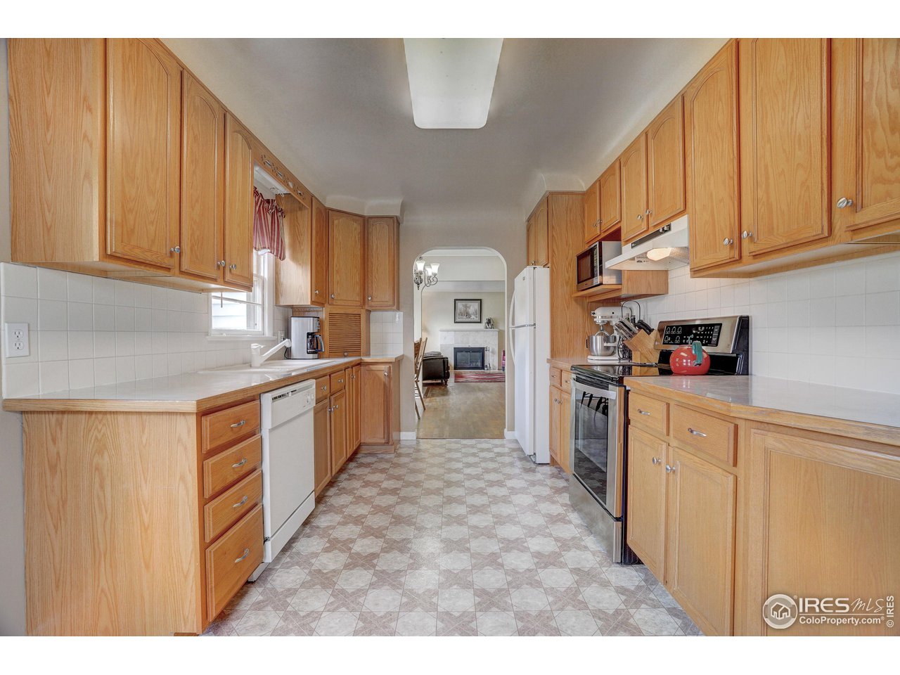 1911 14th Street Road Greeley, CO 80631 - Photo 5 of 20 Gallery Image 5