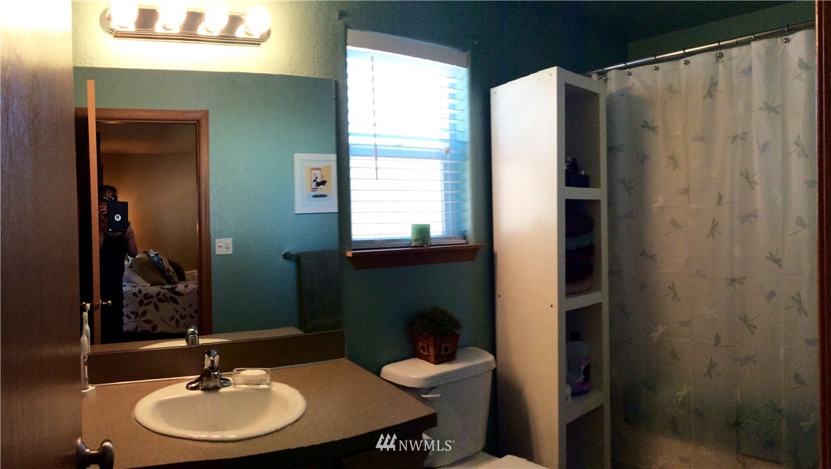 9743 178th Way Southwest Rochester, WA 98579 - Photo 15 of 25