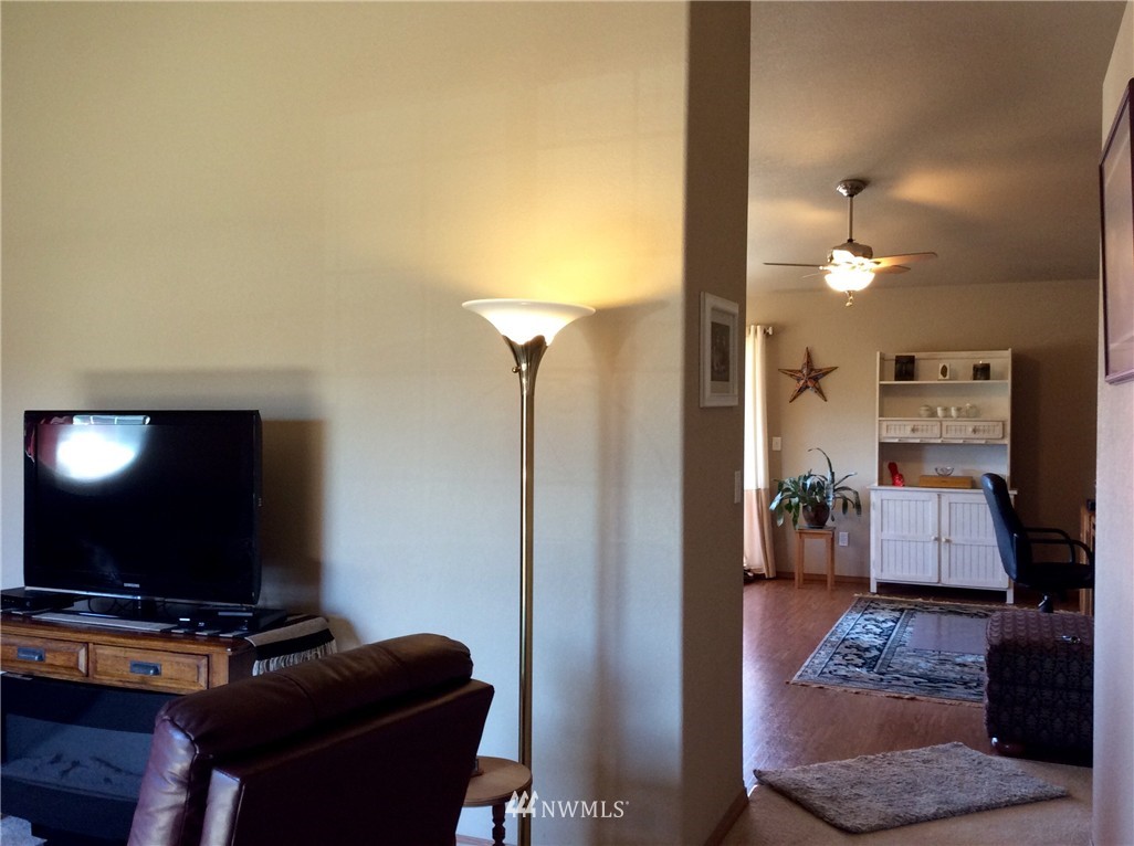 9743 178th Way Southwest Rochester, WA 98579 - Photo 5 of 25