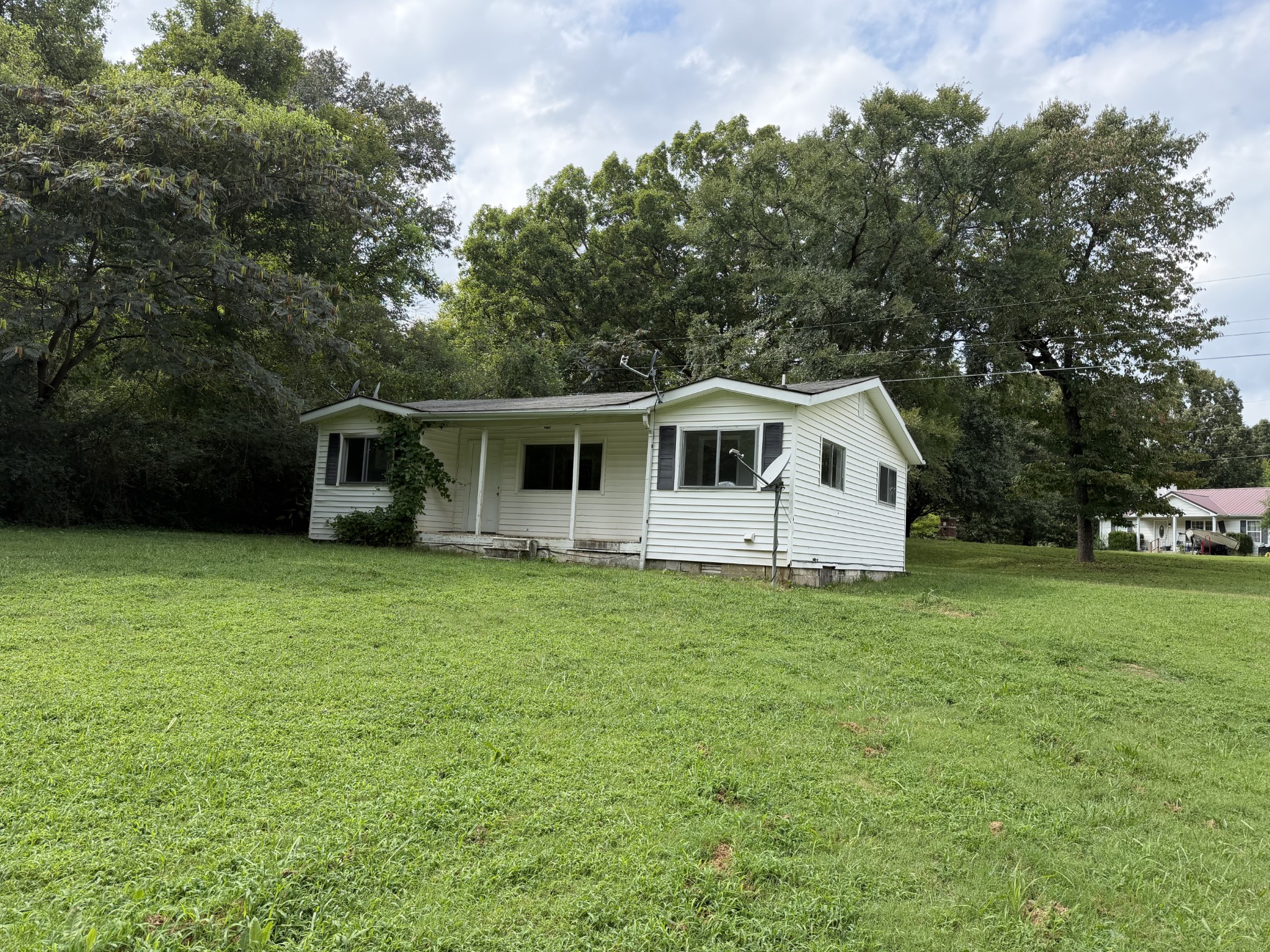 308 Preacher Road Charlotte, TN 37036 - Photo 5 of 14 Gallery Image 5