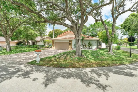 $899,000 | 1001 Southwest 93rd Avenue, Plantation, FL 33324