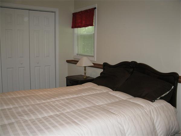 99 Hollytree Road Stoughton, MA 02072 - Photo 22 of 25 Gallery Image 22