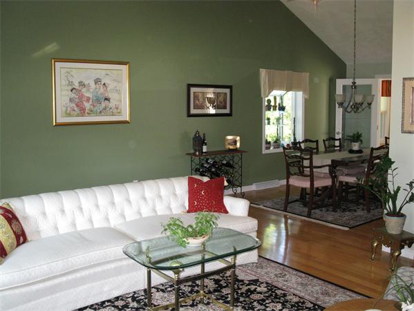 99 Hollytree Road Stoughton, MA 02072 - Photo 8 of 25 Gallery Image 8