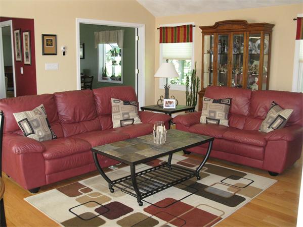 99 Hollytree Road Stoughton, MA 02072 - Photo 10 of 25 Gallery Image 10