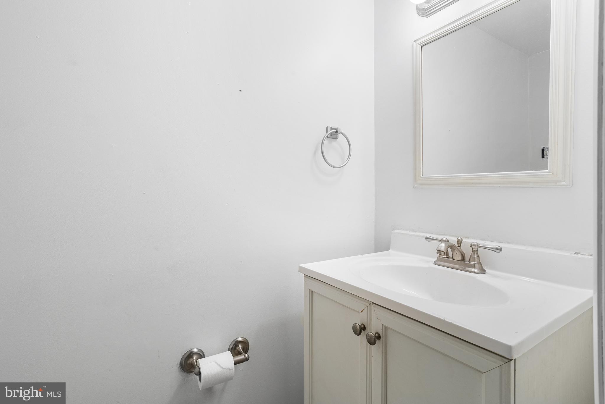 206 Colonial Road Beverly, NJ 08010 - Photo 23 of 26