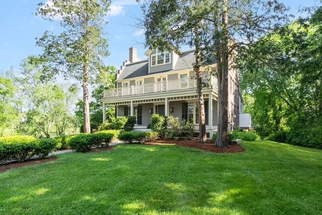 $2,495,000 | 106 Elm Street, Concord, MA 01742