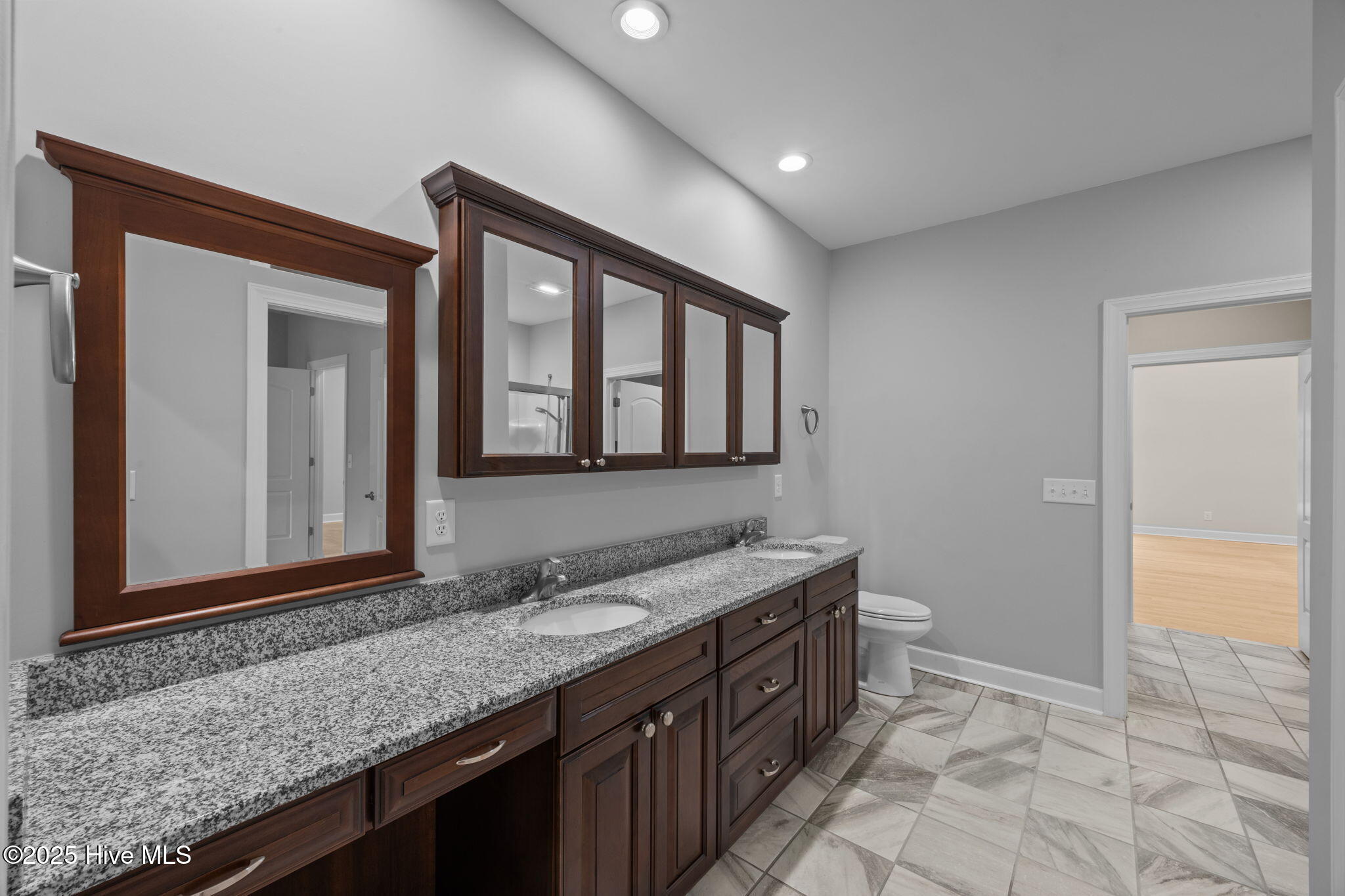 402 Whittaker Point Road Oriental, NC 28571 - Photo 19 of 61 11-web-or-mls-0C0A2244