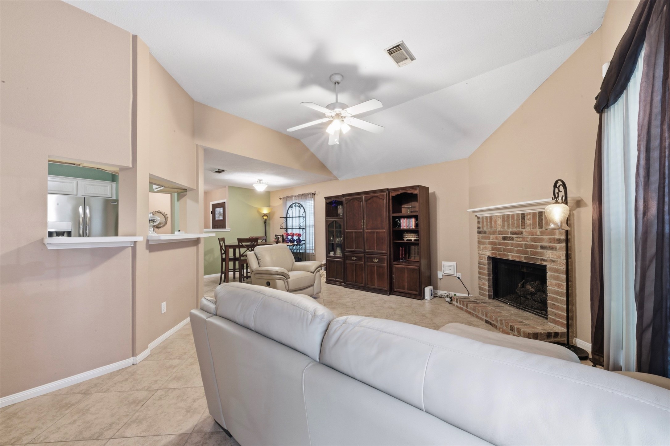 12218 Innisfall Circle Tomball, TX 77377 - Photo 8 of 27