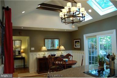 303 Cambridge Road Alexandria, VA 22314 - Photo 11 of 15 Interior (General)
