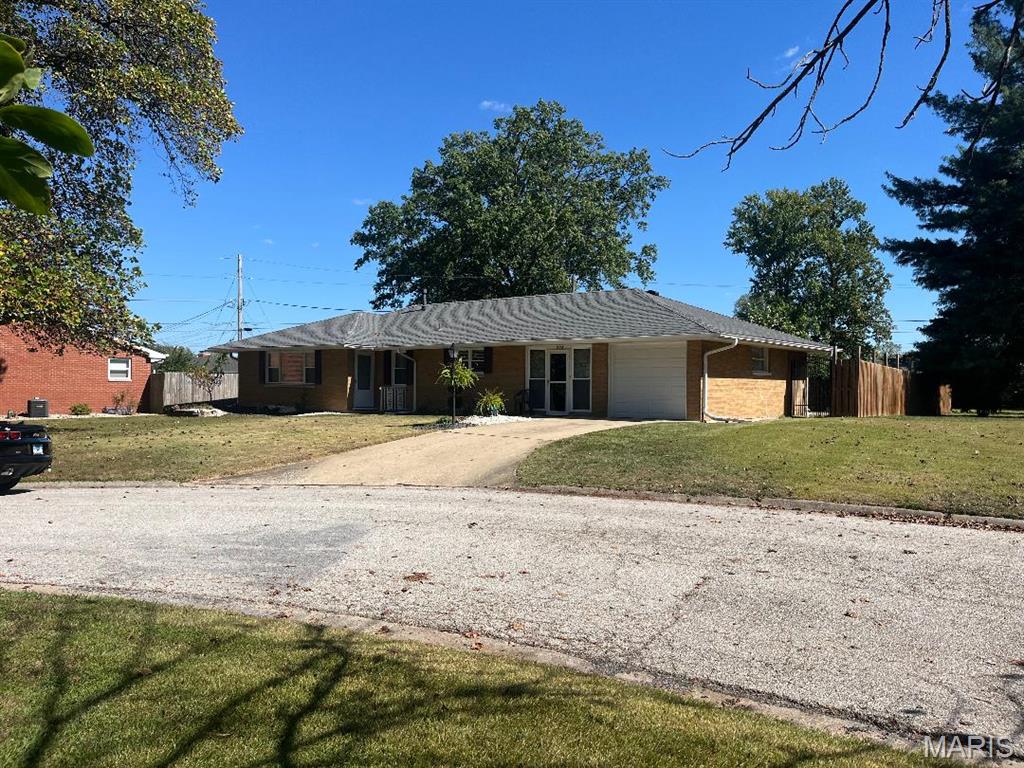 709 Pardee Road Godfrey, IL 62035 - Photo 15 of 17