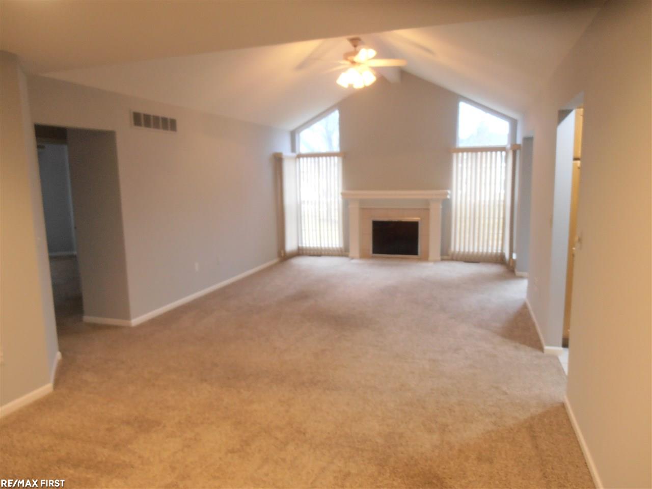 50163 Decook Court, Unit 113 Macomb, MI 48044 - Photo 2 of 23