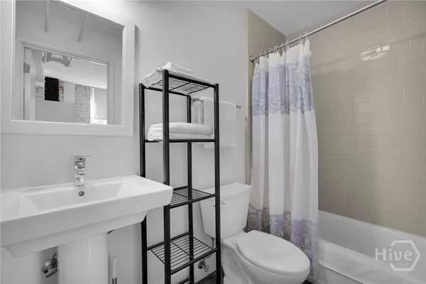 $574,000 | 310 West Broughton Street, Unit 2000, Savannah, GA 31401