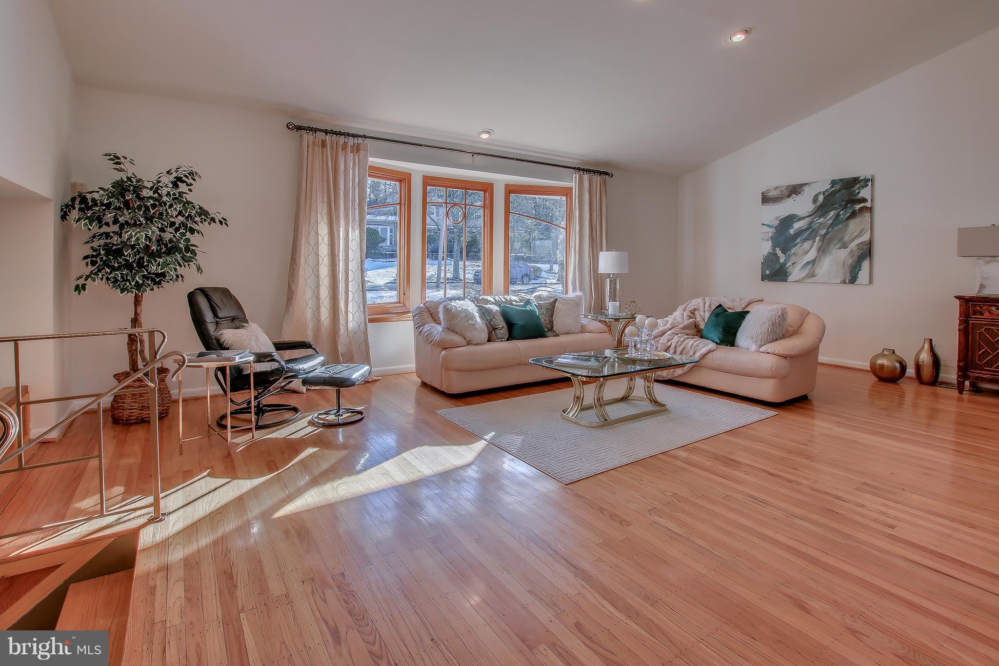 7776 Green Valley Road Wyncote, PA 19095 - Photo 14 of 53 Gallery Image 14