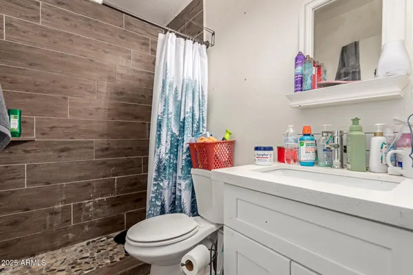 $950,000 | 2421 West Glenrosa Avenue, Phoenix, AZ 85015