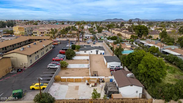 $950,000 | 2421 West Glenrosa Avenue, Phoenix, AZ 85015