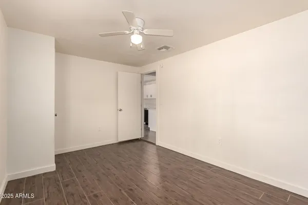 $950,000 | 2421 West Glenrosa Avenue, Phoenix, AZ 85015