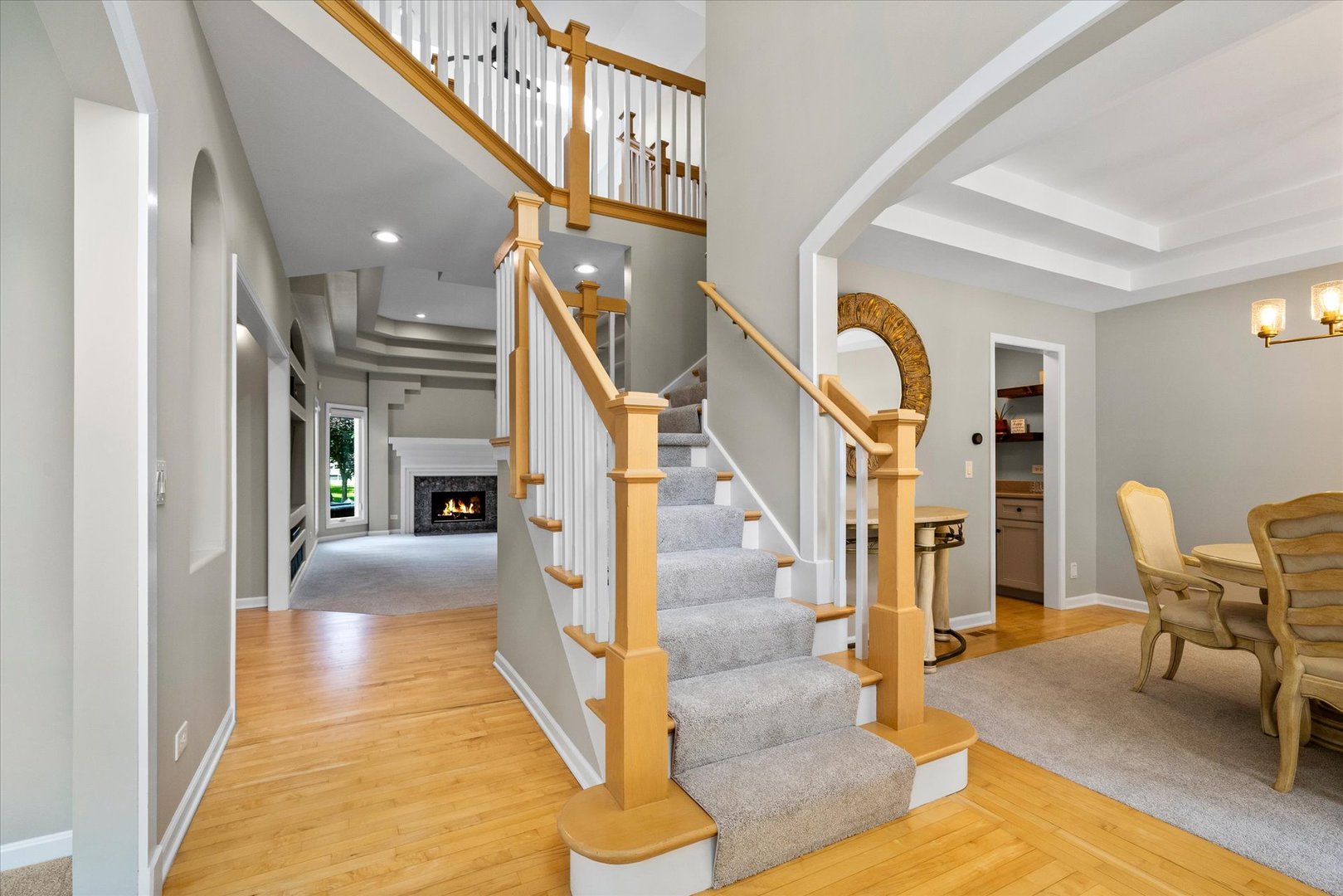 1607 Vincent Court Naperville, IL 60564 - Photo 2 of 55