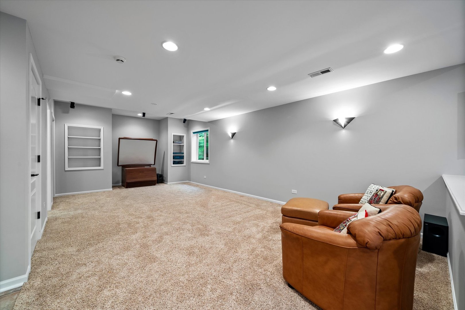 1607 Vincent Court Naperville, IL 60564 - Photo 33 of 55