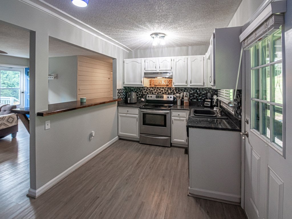 25716 Watauga Road Abingdon, VA 24211 - Photo 5 of 23 Gallery Image 5