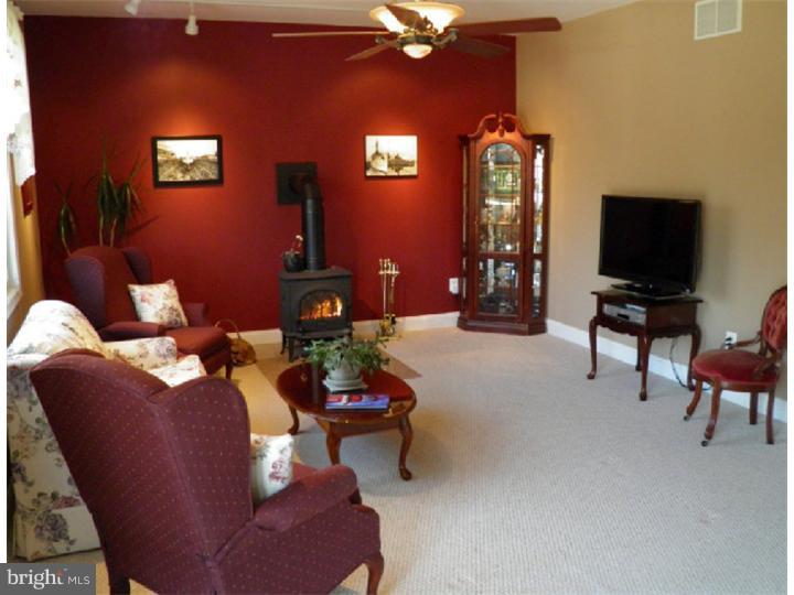 2674 Monmouth Road Jobstown, NJ 08041 - Photo 5 of 16 Gallery Image 5