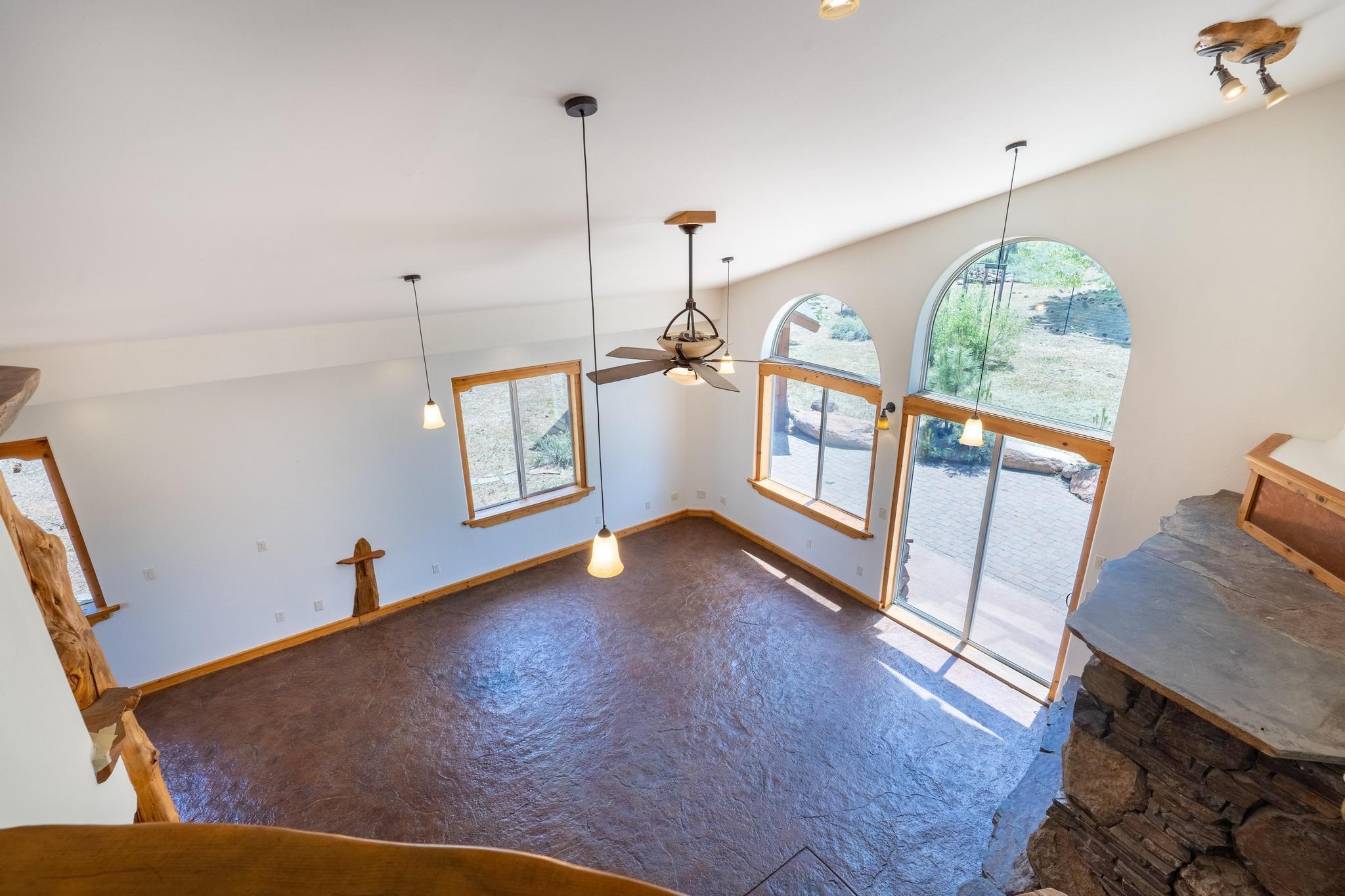 11885 Old Mill Road Truckee, CA 96161 - Photo 11 of 20 Gallery Image 11