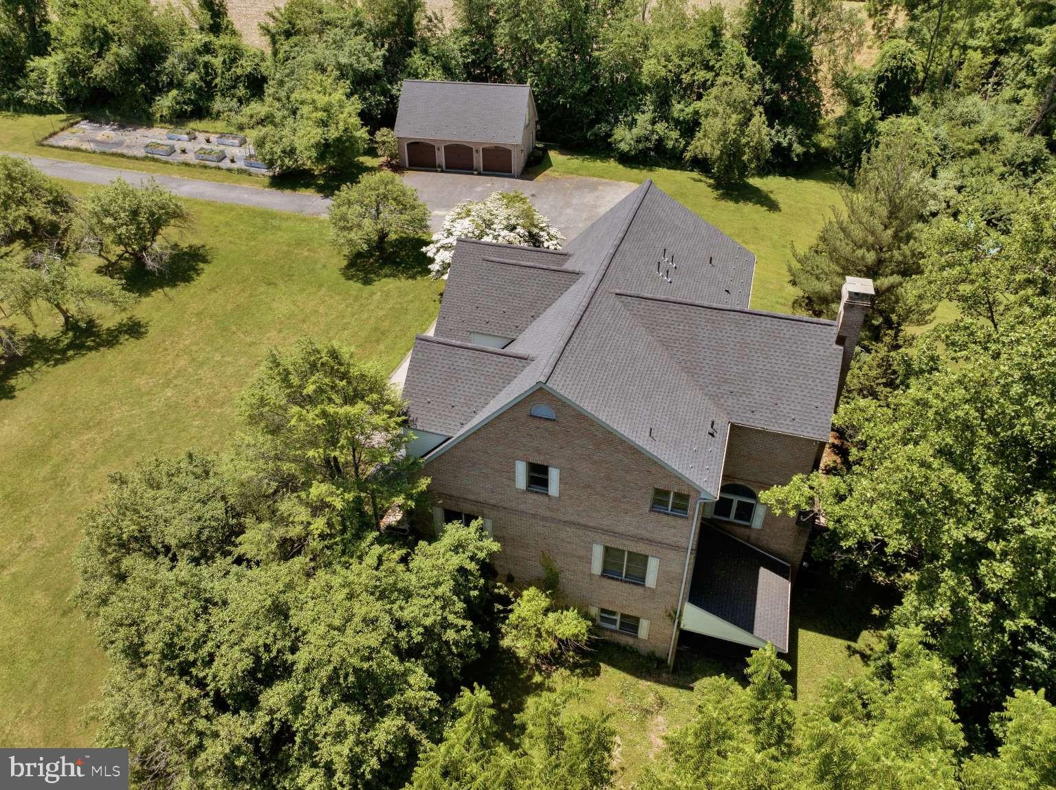 161 Heckman Road Temple, PA 19560 - Photo 3 of 48