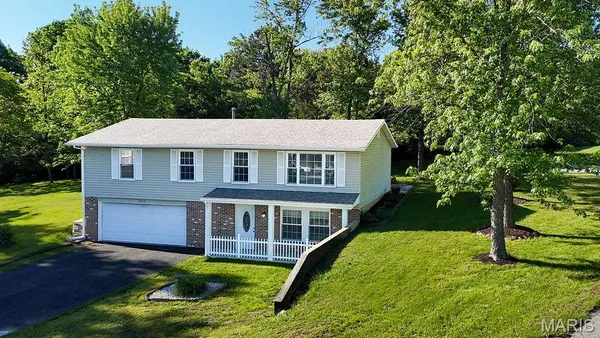$269,000 | 3344 Woodland Trail, Imperial, MO 63052