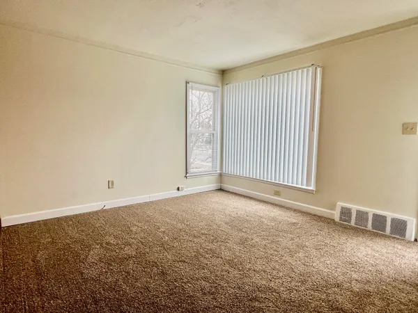 $126,000 | 622 Mayflower Avenue, Lincoln Park, MI 48146