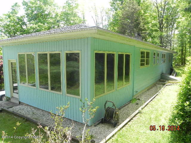 6059 Cherry Valley Road Stroudsburg, PA 18360 - Photo 2 of 14 DSCN6314