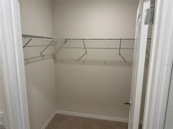 $2,100 | 1061 Fig Street, Tavares, FL 32778