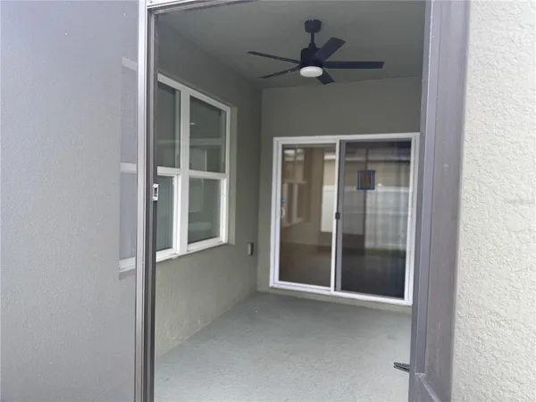 $2,100 | 1061 Fig Street, Tavares, FL 32778