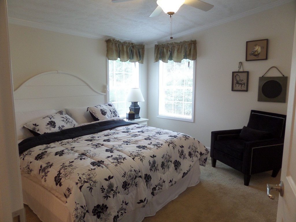 16 Hagop Road Salem, NH 03079 - Photo 6 of 8 Gallery Image 6