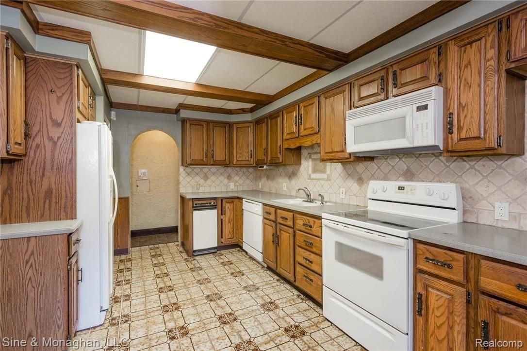 561 Middlesex Road Grosse Pointe, MI 48230 - Photo 10 of 53 IMG_5710.jpg