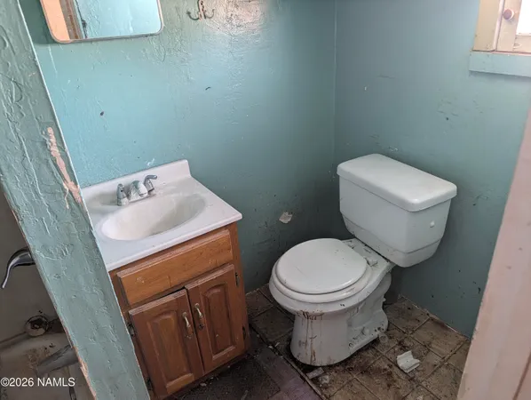 $129,900 | 700 West Maple Street, Winslow, AZ 86047